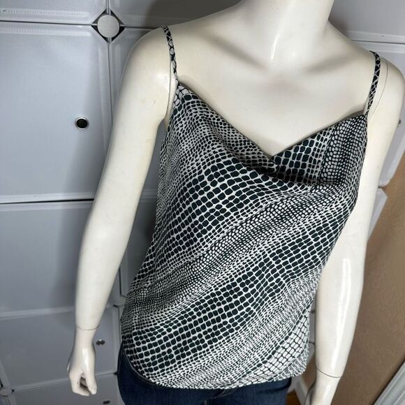 Banana Republic Silky Cowl Neck Camisole Size XSP - Picture 10 of 12